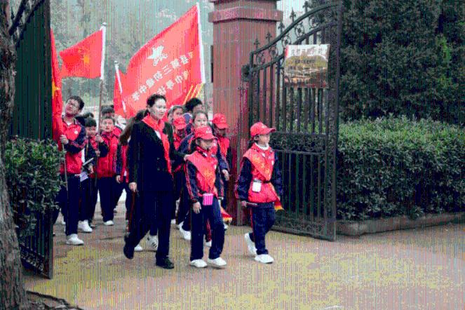 机智问答网页-探索智慧的爸妈年纪大了应该怎么保养关节?世界!